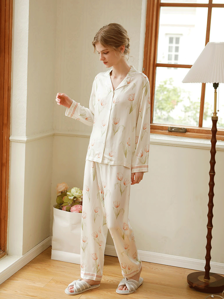 Regular Fit V Neck Floral Casual Long Sleeve Pajama Set