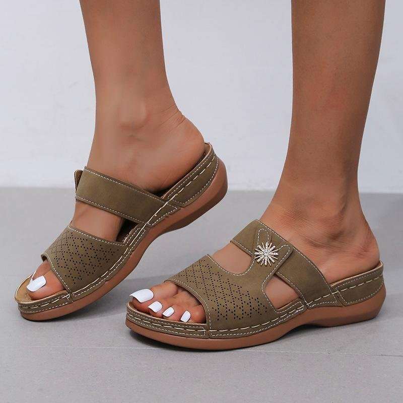 Fashion non-slip sandals with diamonds