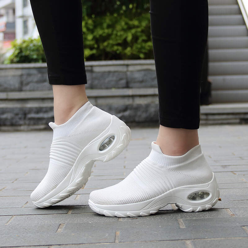 CLOUD RELIEF WOMENS SPORTS SHOES