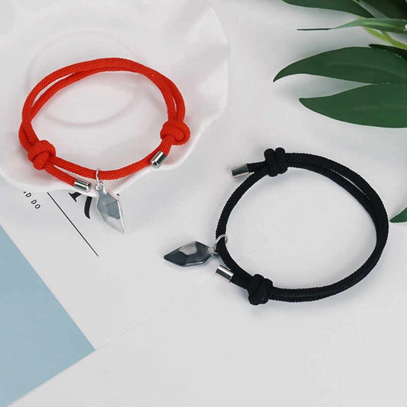 MAGNETIC LOVE BRACELET SET