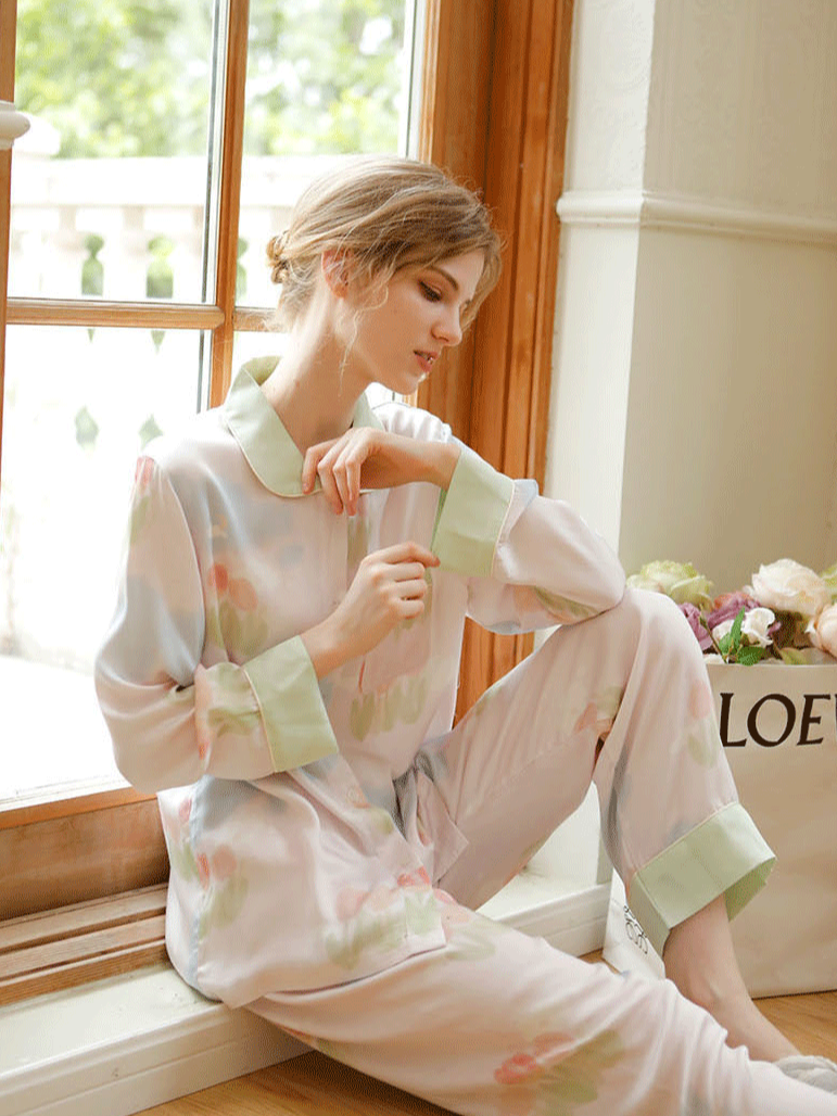 Simple Floral Loose Shawl Collar Long Sleeve Pajama Set