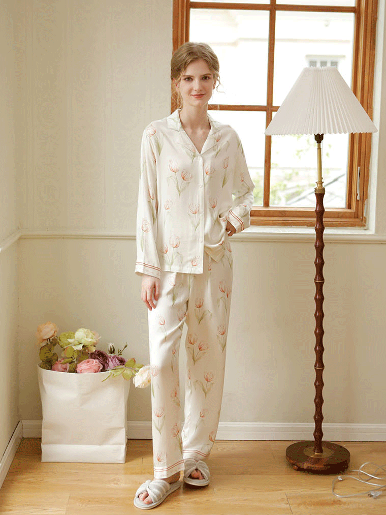 Regular Fit V Neck Floral Casual Long Sleeve Pajama Set