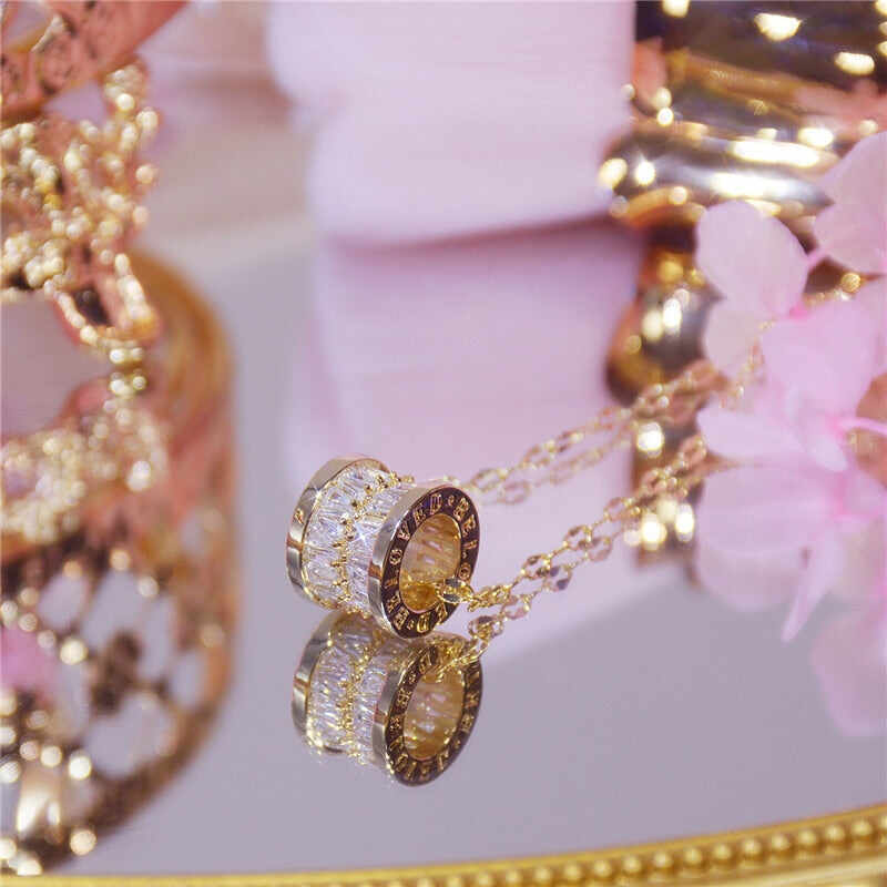 Classic Luxury Cubic Zirconia Gold Pendant