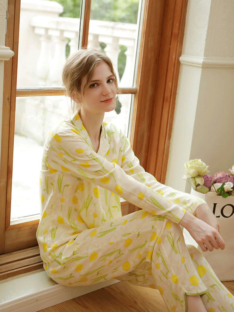 Vacation Loose Shawl Collar Long Sleeve Pajama Set