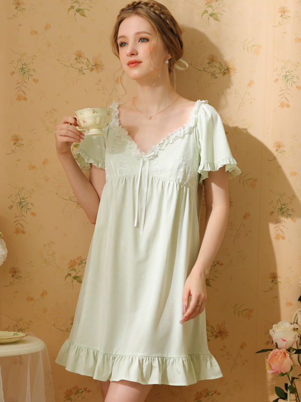 Simple Lace Cotton Square Neck Nightdress