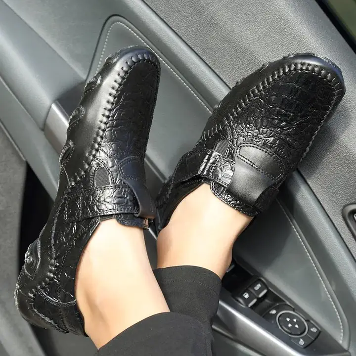 Men Large Size Hand Stitching Hook Loop Soft Sole Casual Driving Shoes