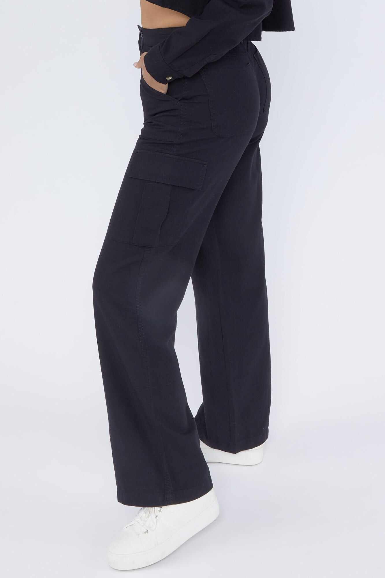 Women Apparel | Tencel Cargo Wide-Leg Pants White Forever21 - SH01447