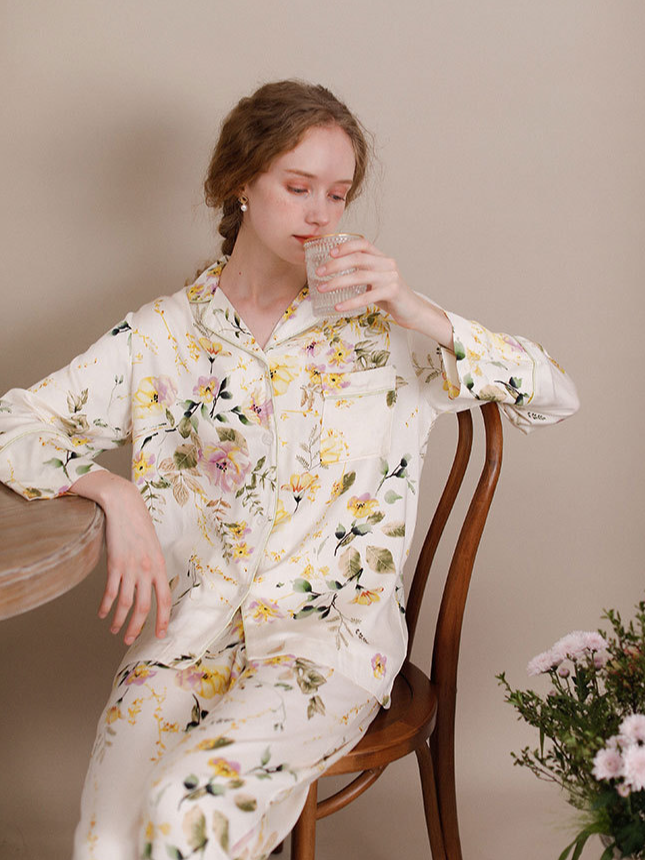 Simple Floral V Neck Loose Long Sleeve Pajama Set