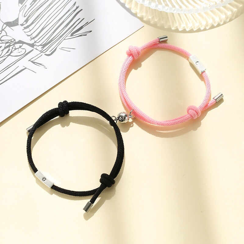 Girl Bracelet Discreet Kittens