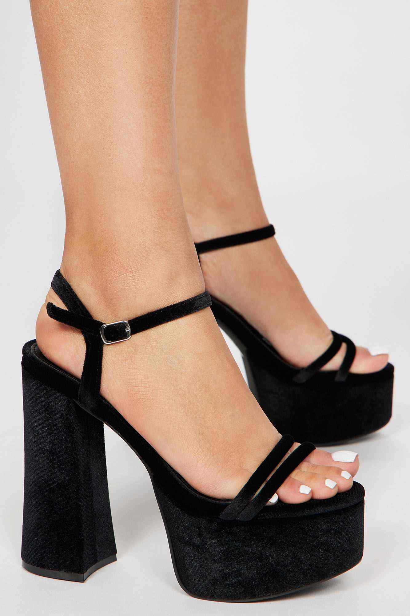 Won Your Heart Heeled Sandals   Black