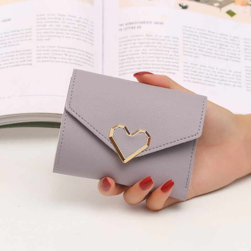 Mini wallet heart buckle