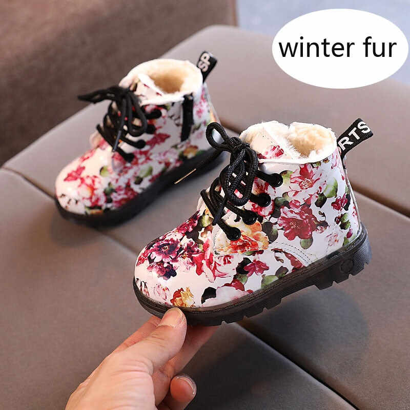 HOT FLORAL BOOTS