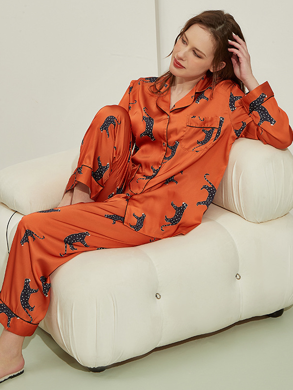 Loose Ice Silk Simple Animal Long Sleeve Pajama Set