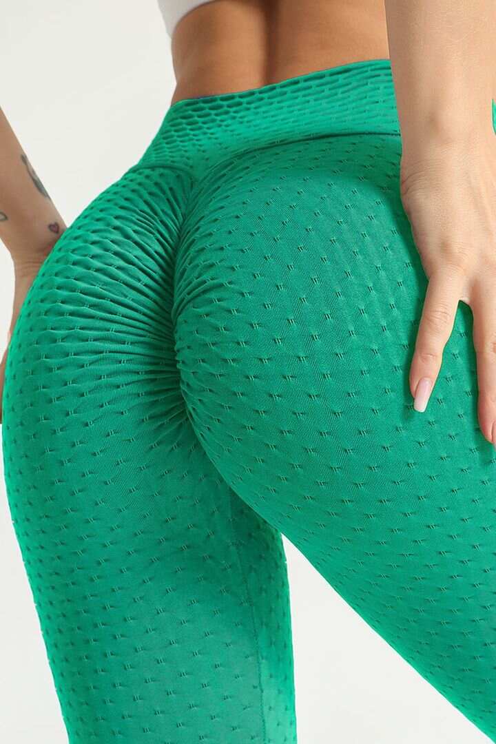 Solid Textured Scrunch Butt Sports Legging