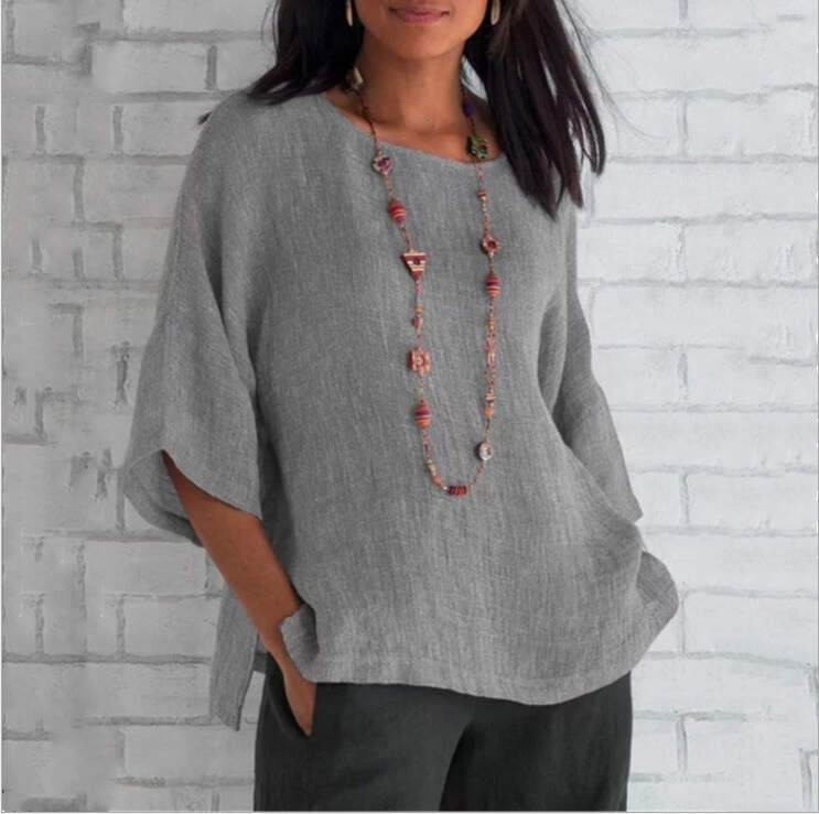 Crewneck cotton linen women's shirt.