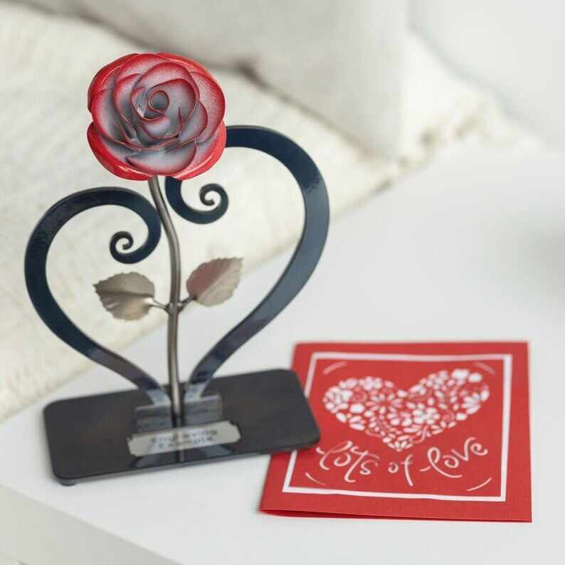Iron Red Metal Rose with Heart-Shaped Stand