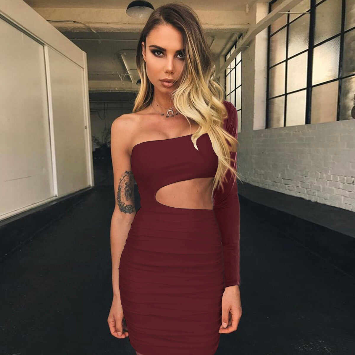 Sexy Cutout Shoulder Dress