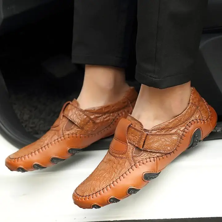 Men Large Size Hand Stitching Hook Loop Soft Sole Casual Driving Shoes