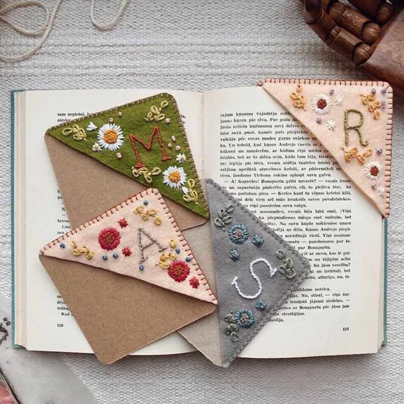 BIG SALE - 50% OFFPersonalized hand embroidered corner bookmark